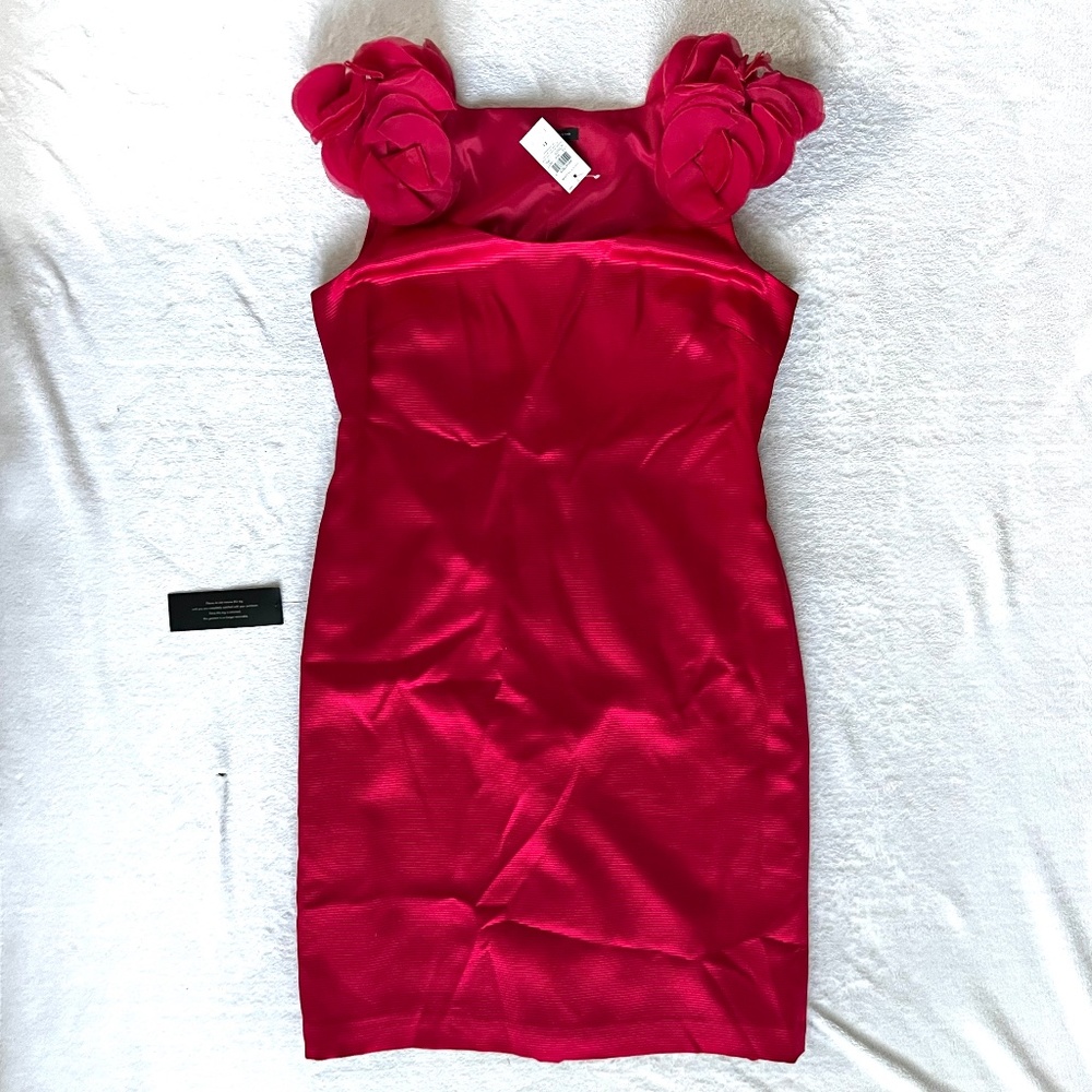 Elegant Red Sleeveless Dress
